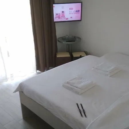 Tropicana Privatunterkunft *